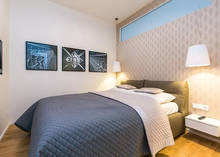 Location Old Town Brand New 2bd Apartmán