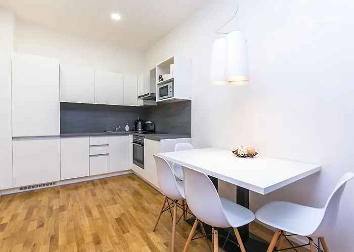 Location Old Town Brand New 2bd * Praha