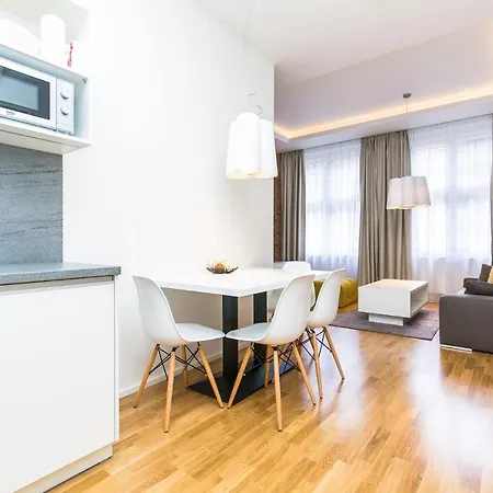 Апартаменты Location Old Town Brand New 2bd