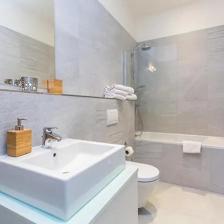 Appartement Location Old Town Brand New 2bd *